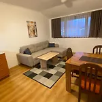 Cedar Next To Lift One Bedroom Διαμέρισμα Μπάνσκο