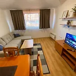 Διαμέρισμα Cedar Next To Lift One Bedroom *