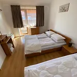 Cedar Next To Lift One Bedroom Μπάνσκο