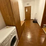 Cedar Next To Lift One Bedroom Διαμέρισμα *