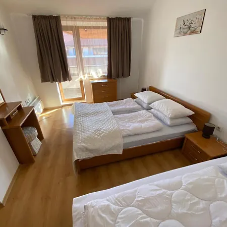 Cedar Next To Lift One Bedroom Banszko
