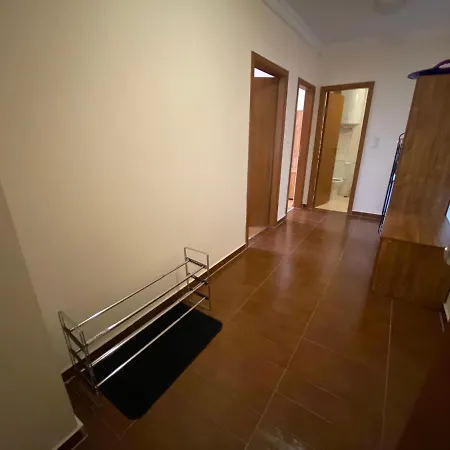 Cedar Next To Lift One Bedroom Appartement