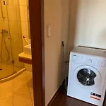 Cedar Next To Lift One Bedroom Апартамент *