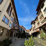 Cedar Next To Lift One Bedroom Daire