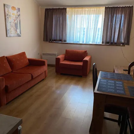 Cedar Next To Lift One Bedroom Daire Bansko