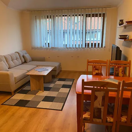 Cedar Next To Lift One Bedroom Daire Bansko