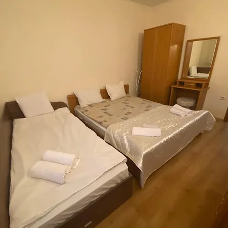 Cedar Next To Lift One Bedroom Апартамент *