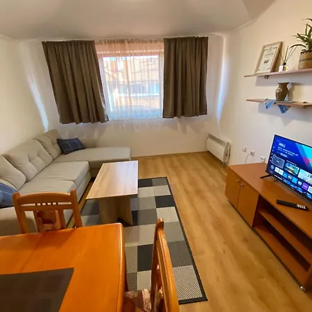 Appartamento Cedar Next To Lift One Bedroom *