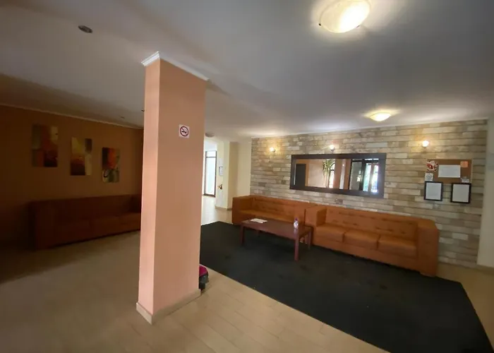 Cedar Next To Lift One Bedroom *